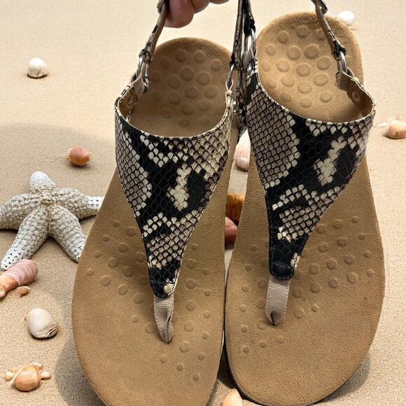 Vionic Kirra Sandals Snake Print T Strap Slingback Casual Shoes GUC Size 8 - Picture 1 of 9